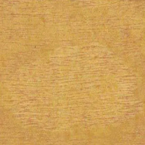 Texture de bois clair avec grain horizontal.