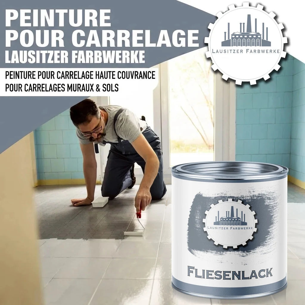 Peinture pour carrelage LAUSITZER FARBWERKE. Homme peignant un sol carrelé. Pot de peinture "FLIESENLACK".