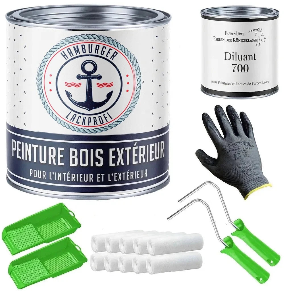 Kit de peinture complet pour bois : lasure, diluant, gants, bacs et rouleaux de rechange.